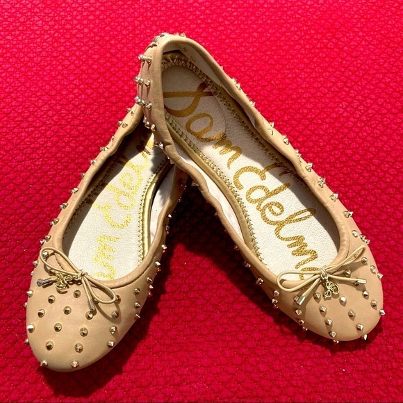 SAM EDELMAN Sz 7 Ballerina Golden  Studs Studded Flats - Picture 1 of 8